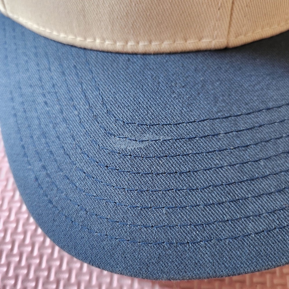 Volcom snapback - Picture 4 of 4